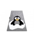Pilkas kilimas - pingvinas sniege