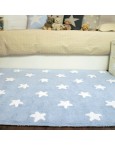 Melsvas skalbiamas kilimas su baltomis žvaigždelėmisVaikiški kilimai